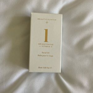 Beauty Counter+ No. 1 Brightening Facial Oil (NEW IN BOX)